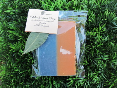 Foto von Patchouli- und Ylang-Ylang-Seife